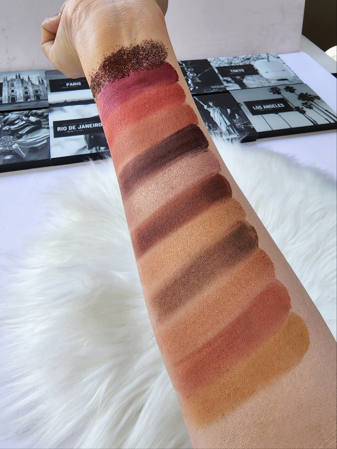 London - GEM▪︎IN▪︎EYE Cosmetics